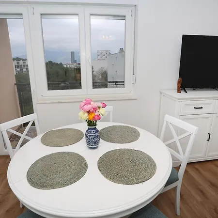 Sunsetview Apartment With Balcony Split Exterior photo